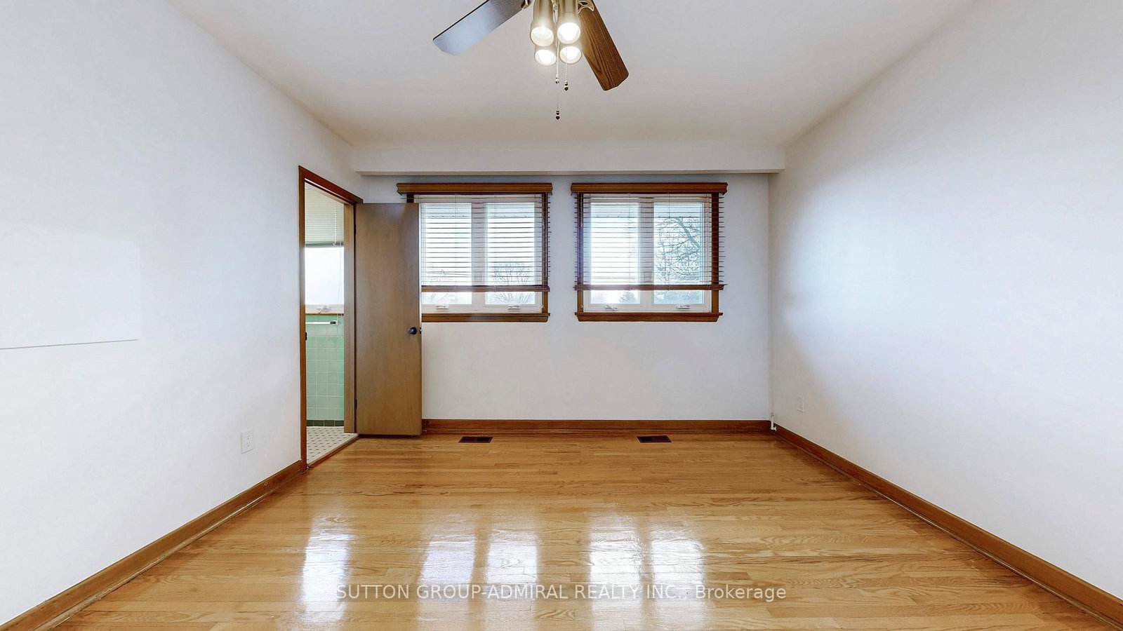 Listing Image 30