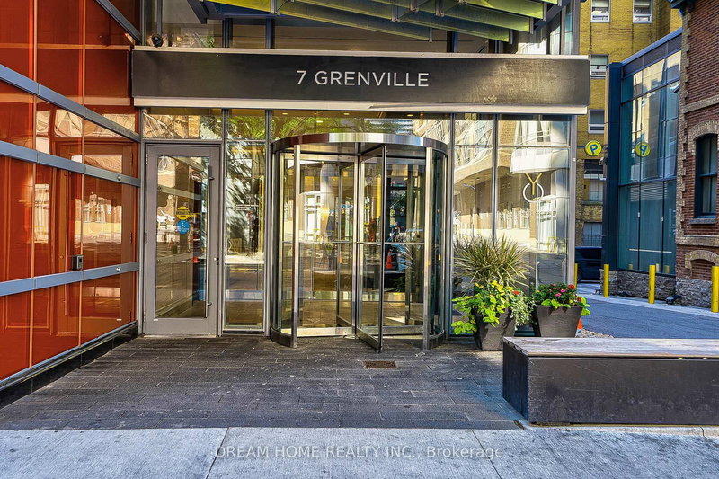 3303 - 7 Grenville St, Toronto, M4Y 0E9 | Image 3