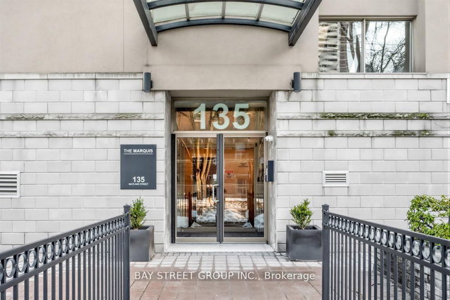 502 - 135 Maitland Street