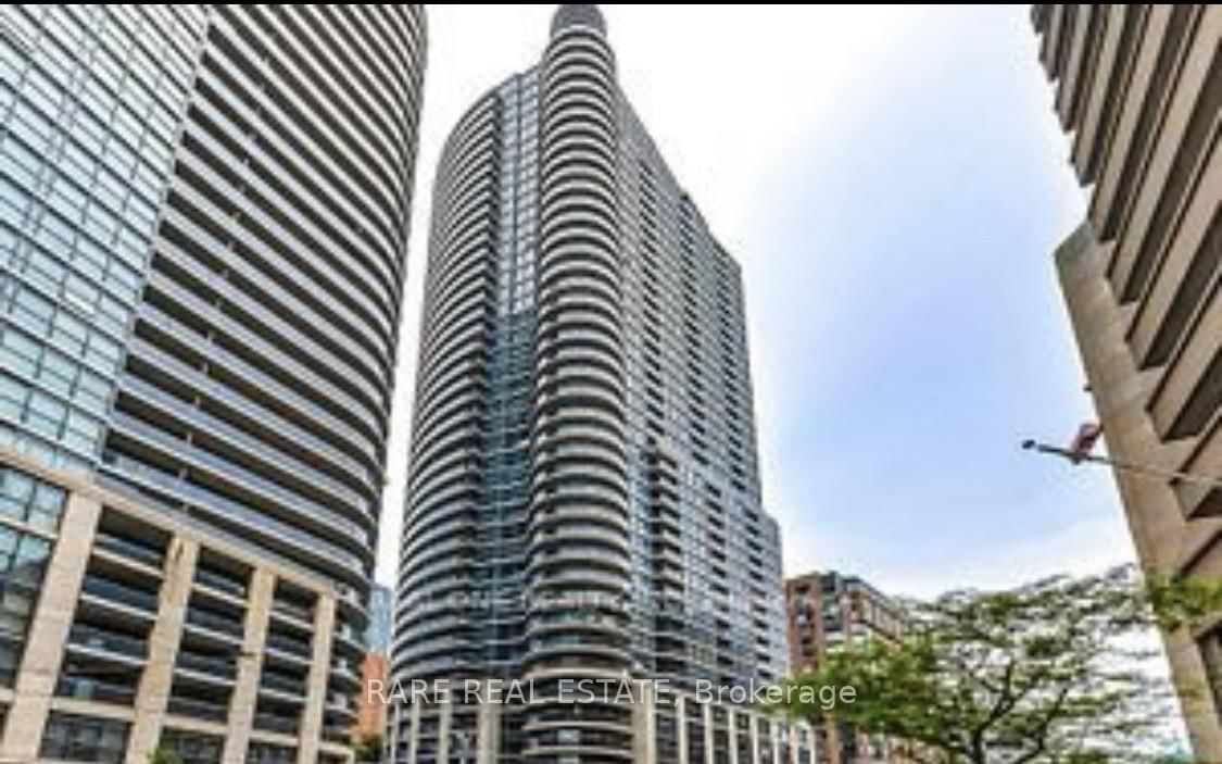 21 Carlton Street, Unit 201 - Photo 11