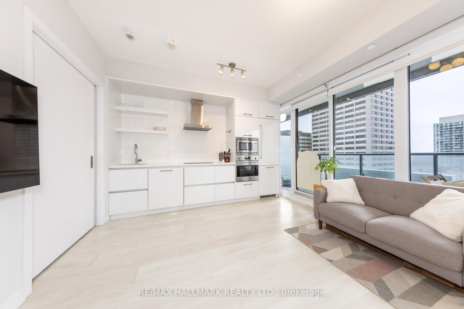 Condo for sale at 2211-2221 Yonge Street, Toronto, Ontario, M4S 0B8 - Mount Pleasant West - MLS: C12910754