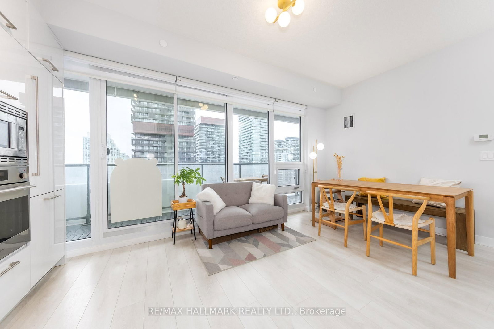 Condo for sale at 2211-2221 Yonge Street, Toronto, Ontario, M4S 0B8 - Mount Pleasant West - MLS: C12910754