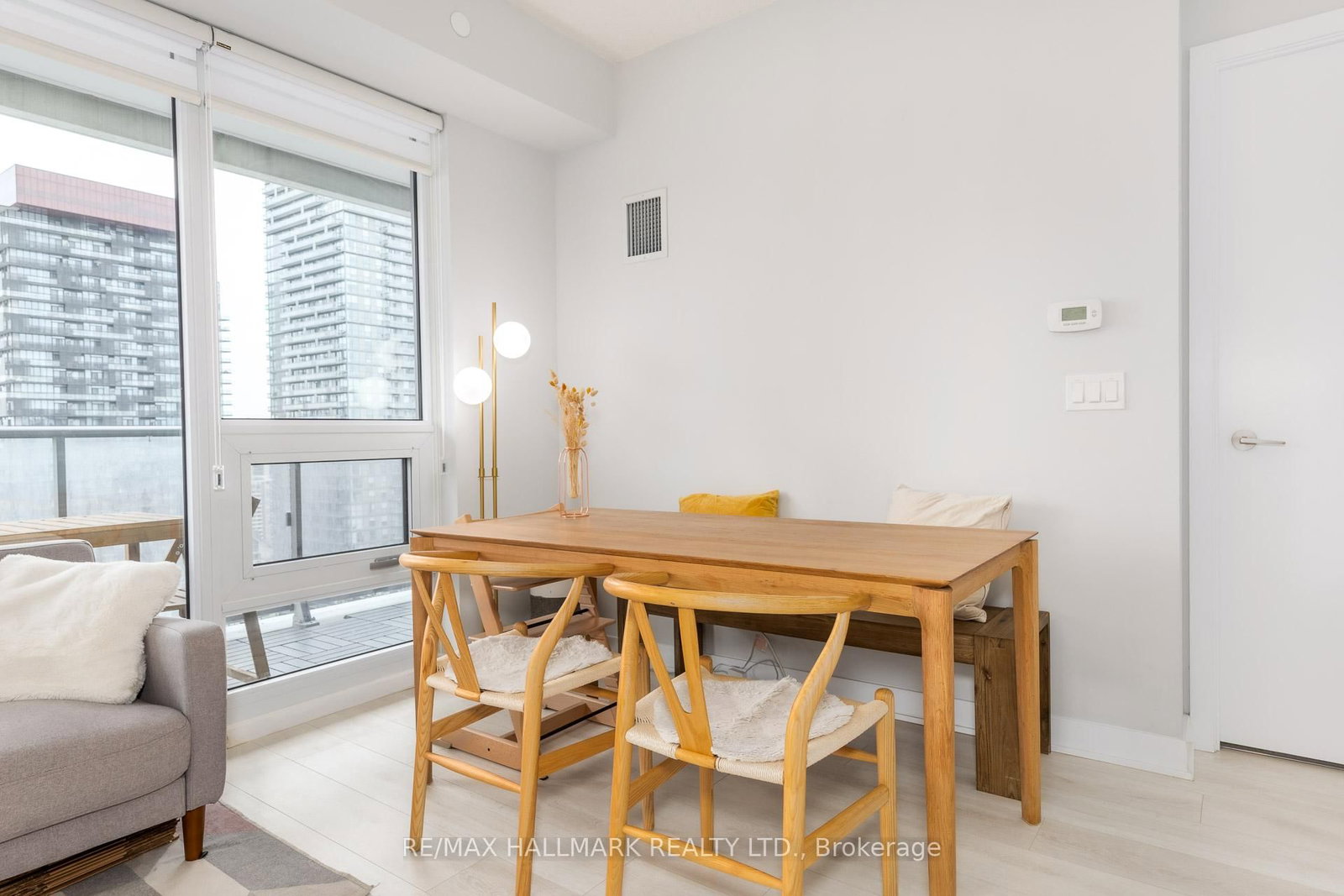 Condo for sale at 2211-2221 Yonge Street, Toronto, Ontario, M4S 0B8 - Mount Pleasant West - MLS: C12910754