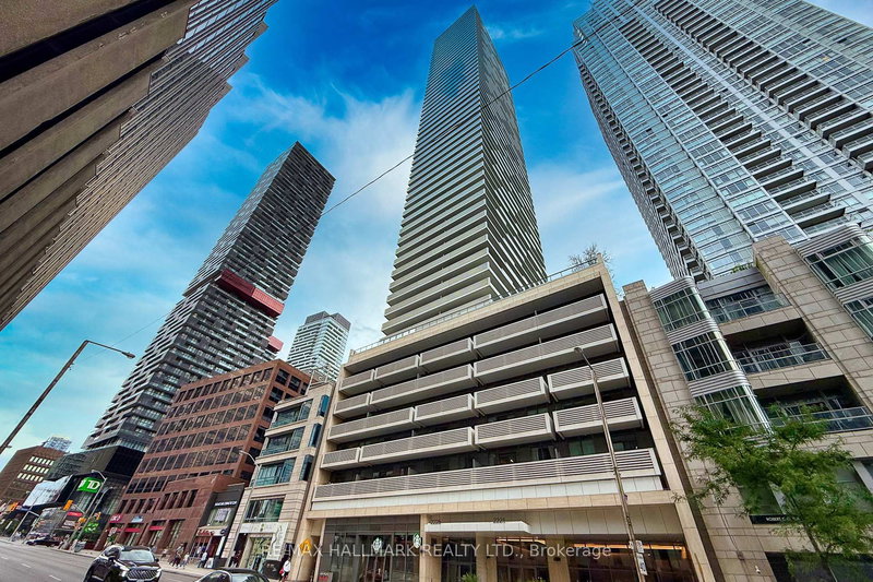 2211 - 2221 Yonge St, Toronto, M4S 0B8 | Image 2