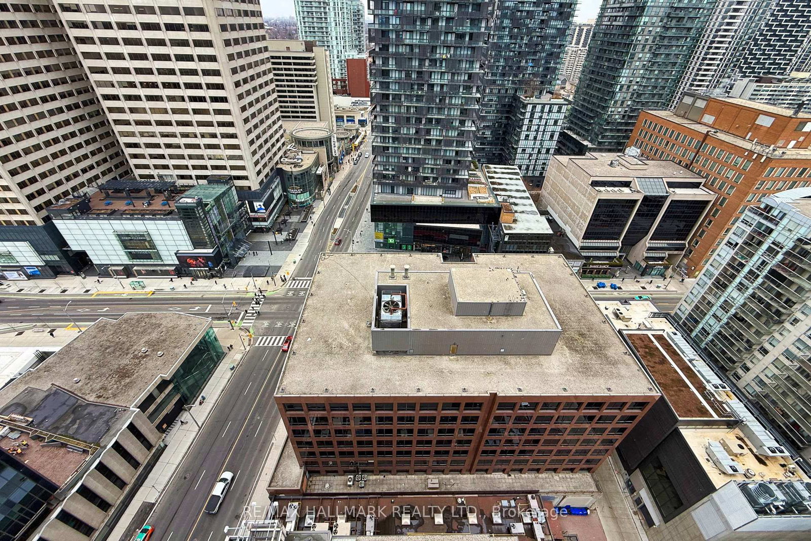 Condo for sale at 2211-2221 Yonge Street, Toronto, Ontario, M4S 0B8 - Mount Pleasant West - MLS: C12910754