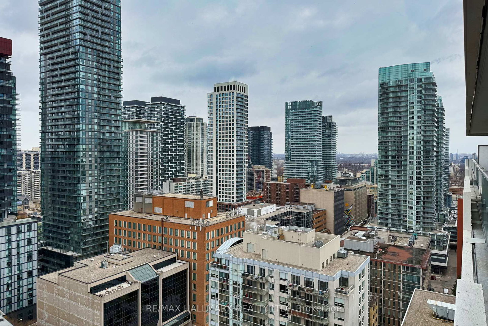 Condo for sale at 2211-2221 Yonge Street, Toronto, Ontario, M4S 0B8 - Mount Pleasant West - MLS: C12910754