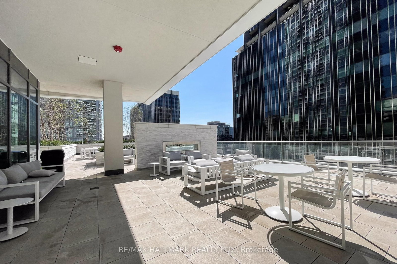 Condo for sale at 2211-2221 Yonge Street, Toronto, Ontario, M4S 0B8 - Mount Pleasant West - MLS: C12910754