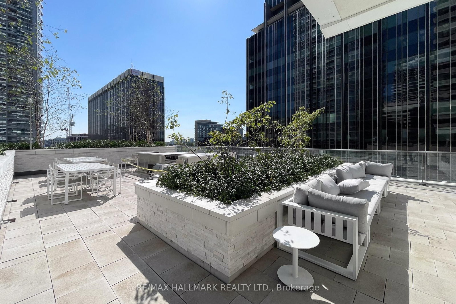 Condo for sale at 2211-2221 Yonge Street, Toronto, Ontario, M4S 0B8 - Mount Pleasant West - MLS: C12910754