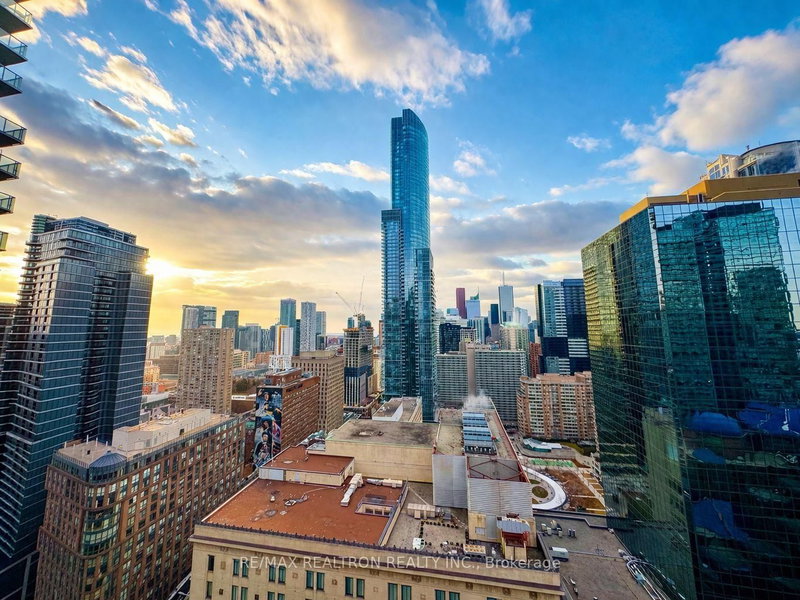 home for lease on 2701-15 Grenville Street