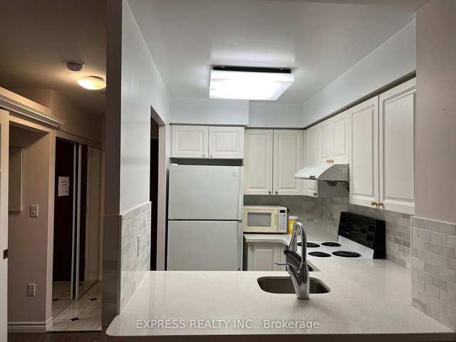 103 - 8 Pemberton Avenue