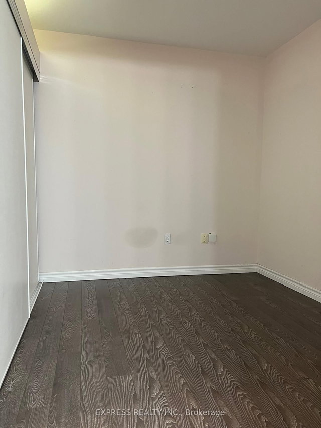 103 - 8 Pemberton Avenue