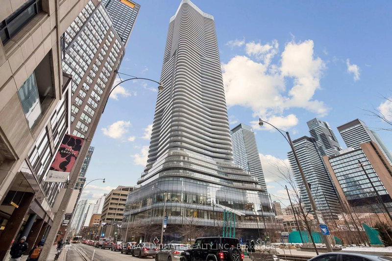 home for lease on 3007-11 Wellesley Street W