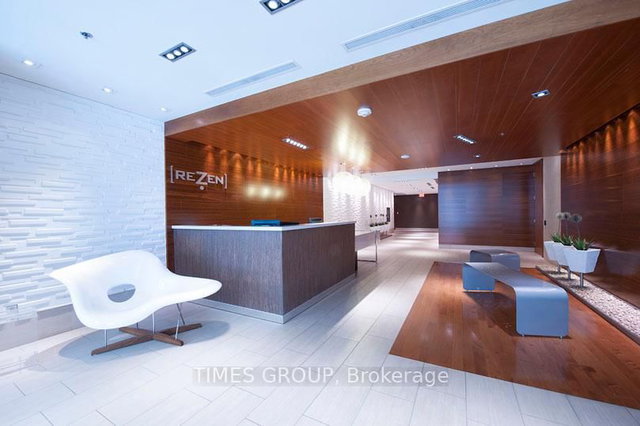 606 - 205 Frederick Street