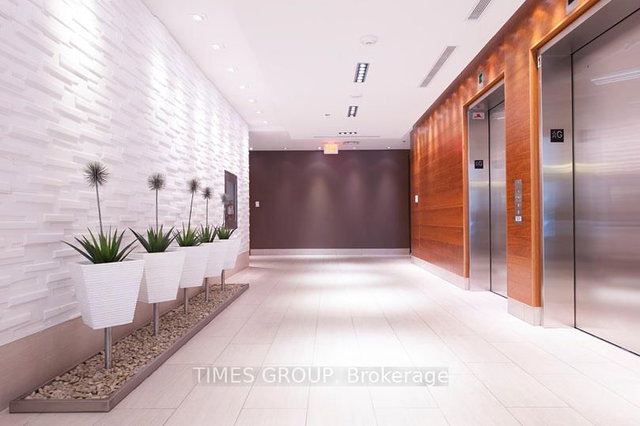 606 - 205 Frederick Street