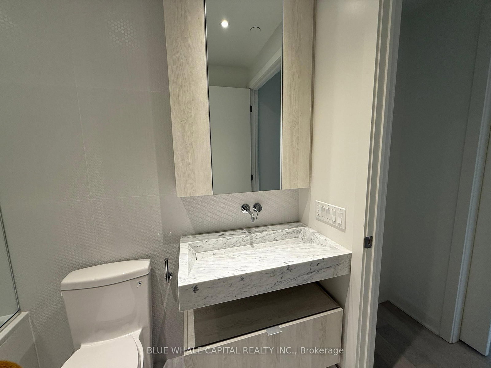 11 Yorkville Avenue, Unit 2608 - Photo 14