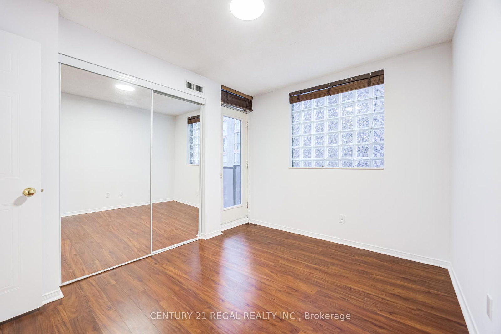 Condo for sale at 1803-750 Bay Street, Toronto, Ontario, M5G 1N6 - Bay Street Corridor - MLS: C12912348