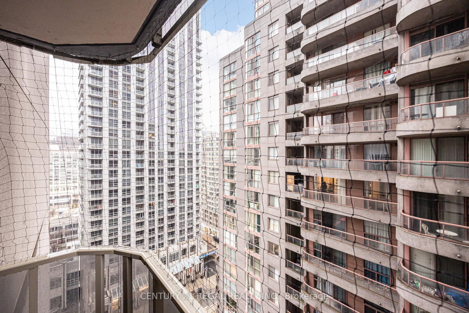 Condo for sale at 1803-750 Bay Street, Toronto, Ontario, M5G 1N6 - Bay Street Corridor - MLS: C12912348