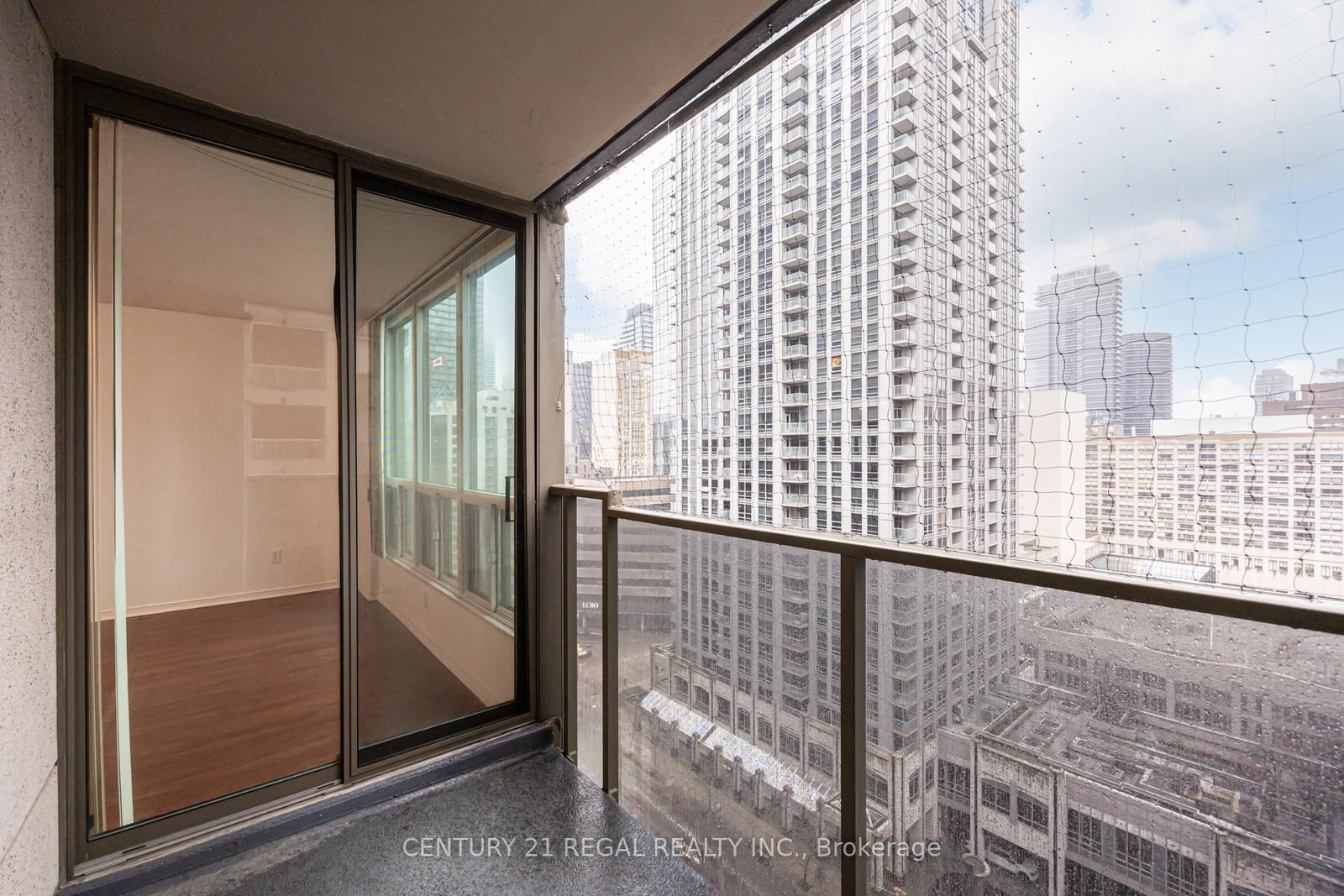 Condo for sale at 1803-750 Bay Street, Toronto, Ontario, M5G 1N6 - Bay Street Corridor - MLS: C12912348