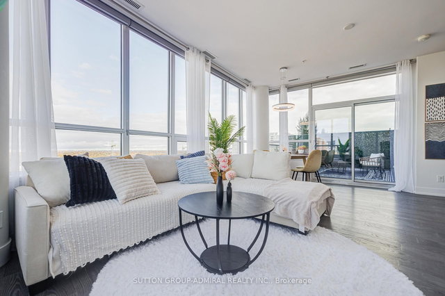 912 - 7 Kenaston Gardens