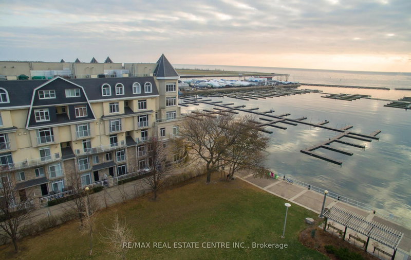 688 - 38 Stadium Rd, Toronto, M5V 3P4 | Image 2