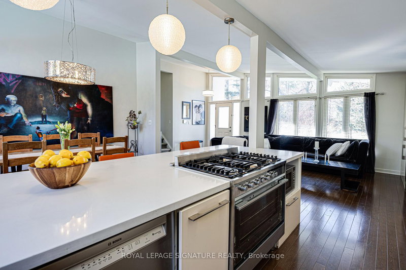 2 Parmbelle Cres, Toronto, M3A 3G6 | Image 2