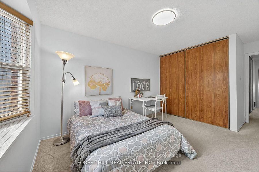 Detached House for sale at 38 Carnival Court, Toronto, Ontario, M2R 3T8 - Westminster-Branson - MLS: C12913542