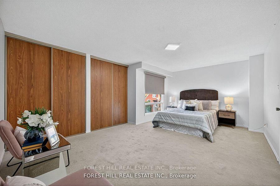 Detached House for sale at 38 Carnival Court, Toronto, Ontario, M2R 3T8 - Westminster-Branson - MLS: C12913542