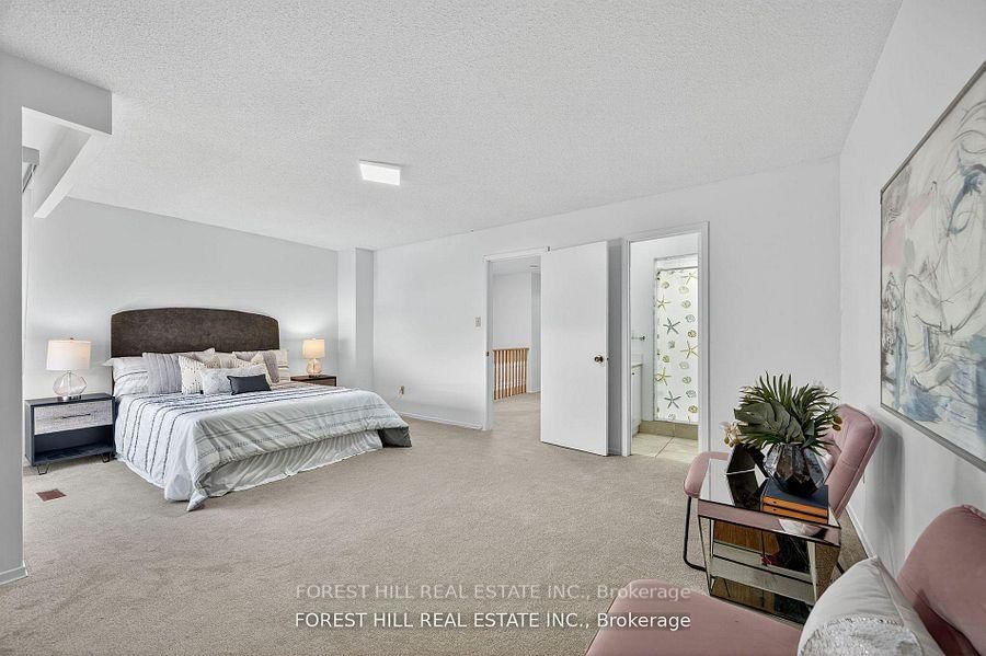 Detached House for sale at 38 Carnival Court, Toronto, Ontario, M2R 3T8 - Westminster-Branson - MLS: C12913542