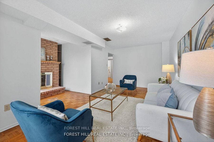 Detached House for sale at 38 Carnival Court, Toronto, Ontario, M2R 3T8 - Westminster-Branson - MLS: C12913542