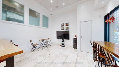 Unit 27-28 — 909 Yonge Street — photo 5