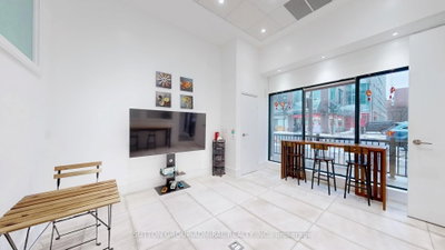 Unit 27-28 — 909 Yonge Street — more photos