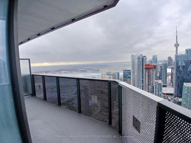 7211 - 138 Downes Street