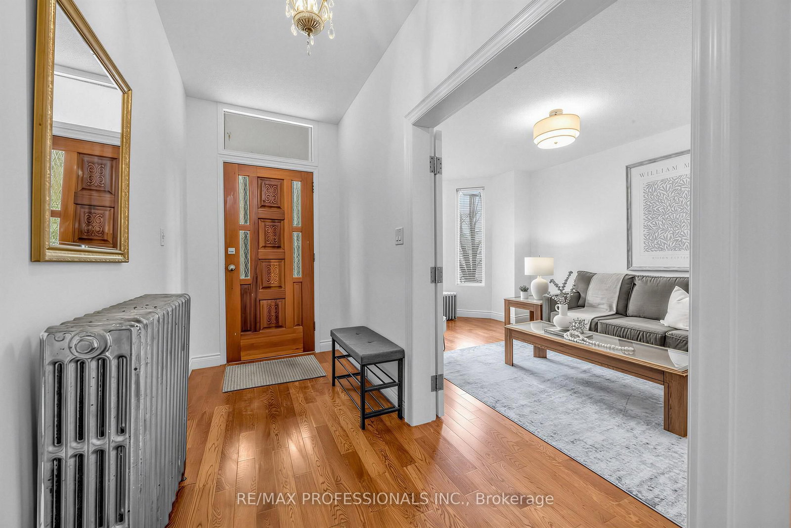 Listing Image 4