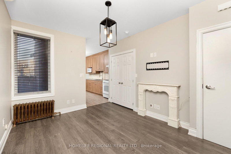 200 Roxton Road