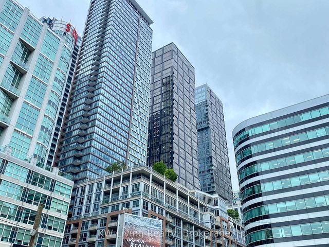 602 - 15 Mercer Street