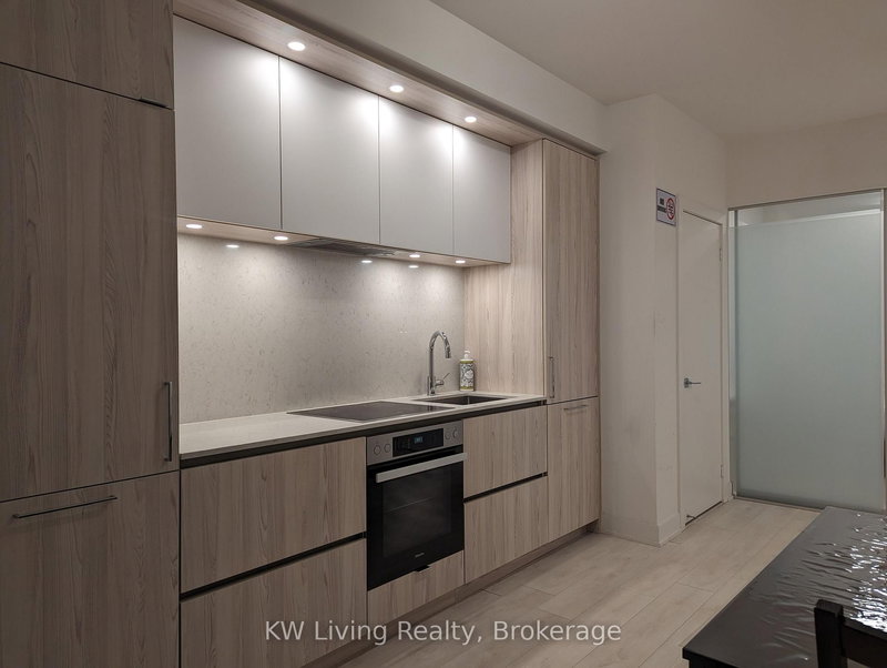 602 - 15 Mercer St, Toronto, M5V 1H2 | Image 3