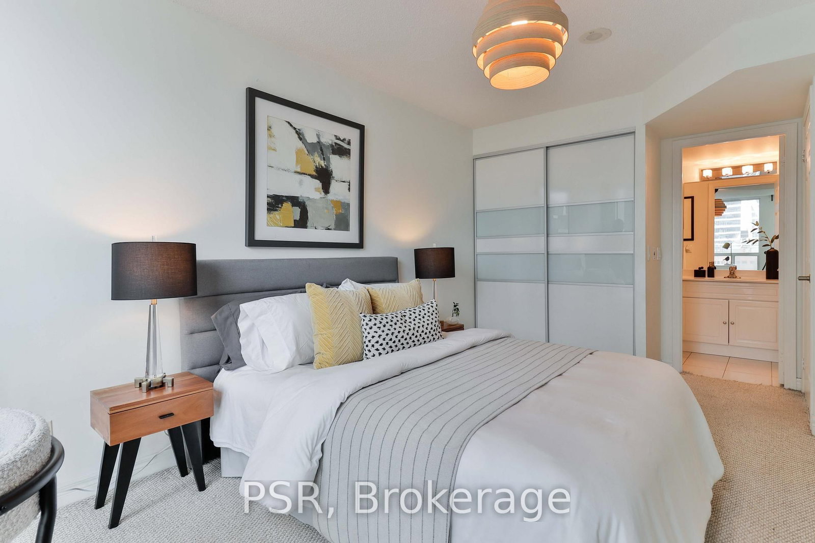 Condo for sale at 1602-30 Grand Trunk Crescent, Toronto, Ontario, M5J 3A4 - Waterfront Communities C1 - MLS: C12914474