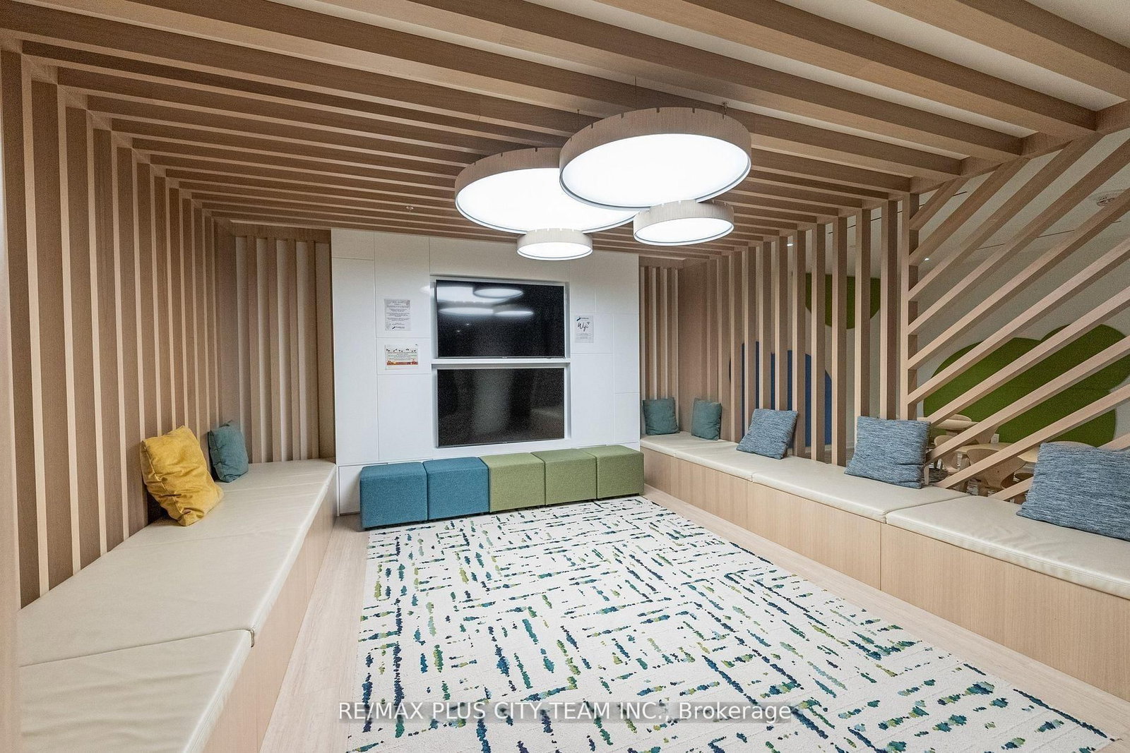 Condo for lease at 324-5 Defries Street, Toronto, Ontario, M5A 0W7 - Regent Park - MLS: C12915210