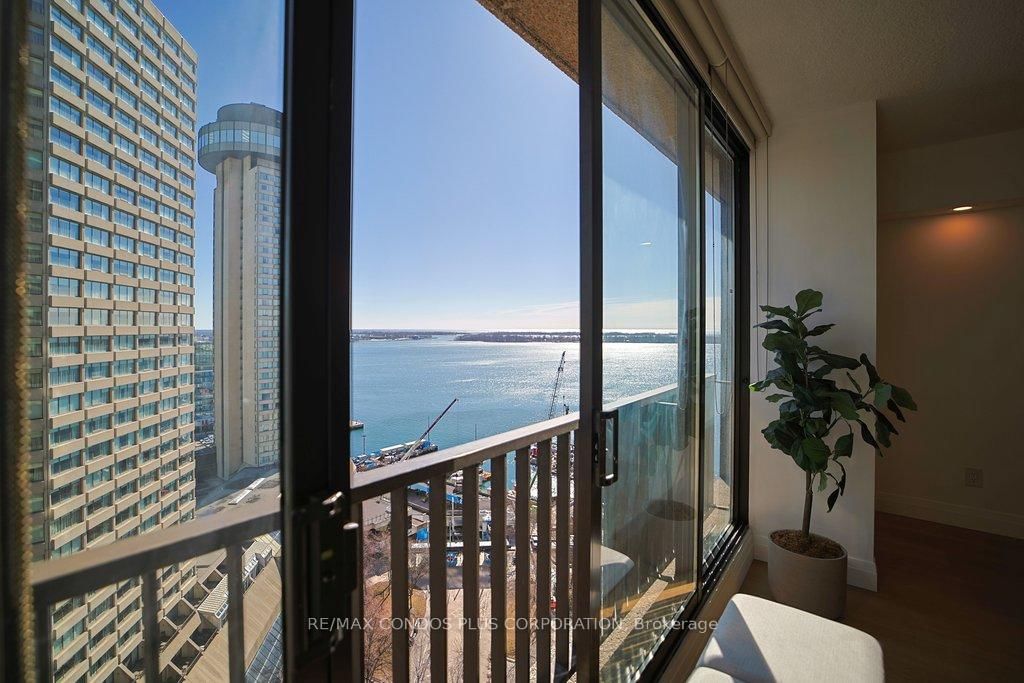 Condo for sale at 2232-33 HARBOUR Square, Toronto, Ontario, M5J 2G2 - Waterfront Communities C1 - MLS: C12915378