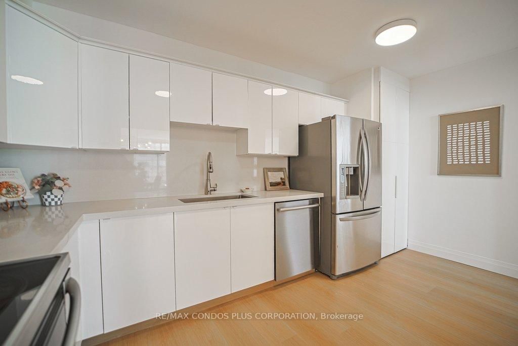 Condo for sale at 2232-33 HARBOUR Square, Toronto, Ontario, M5J 2G2 - Waterfront Communities C1 - MLS: C12915378