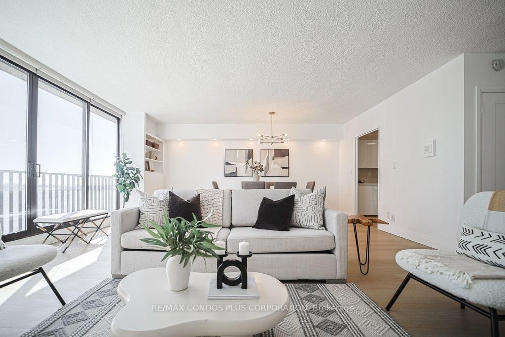 Condo for sale at 2232-33 HARBOUR Square, Toronto, Ontario, M5J 2G2 - Waterfront Communities C1 - MLS: C12915378