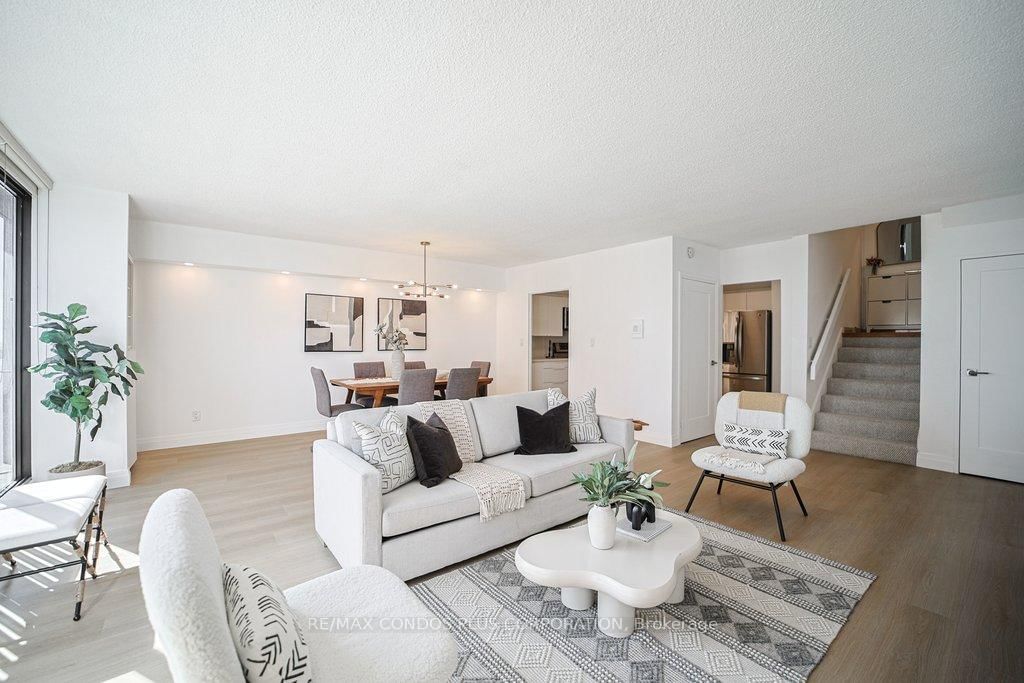 Condo for sale at 2232-33 HARBOUR Square, Toronto, Ontario, M5J 2G2 - Waterfront Communities C1 - MLS: C12915378