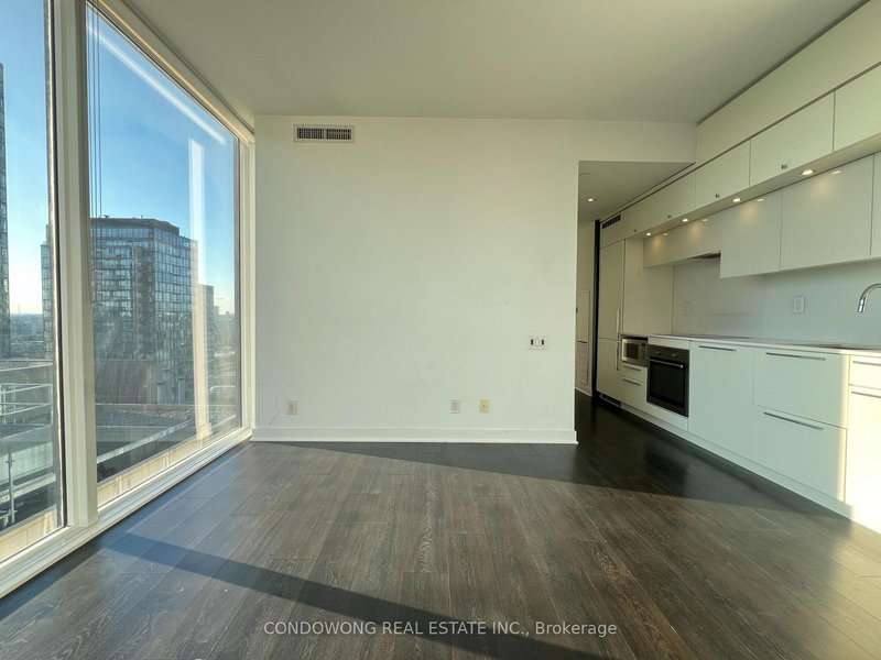 home for lease on 2703-15 Grenville Street