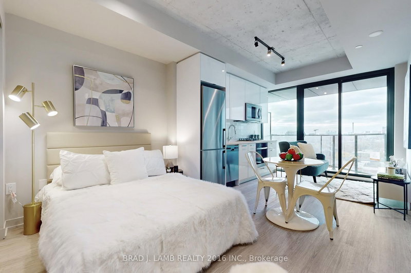 1014 - 195 McCaul St, Toronto, M5T 0E5 | Image 2