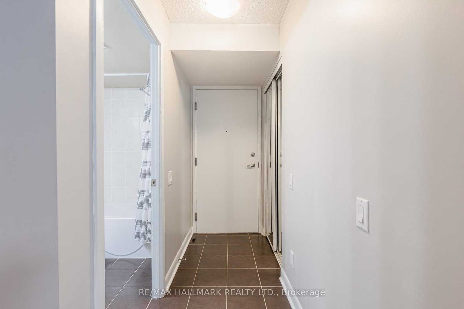 525 Wilson Avenue, Unit 618 - Photo 24