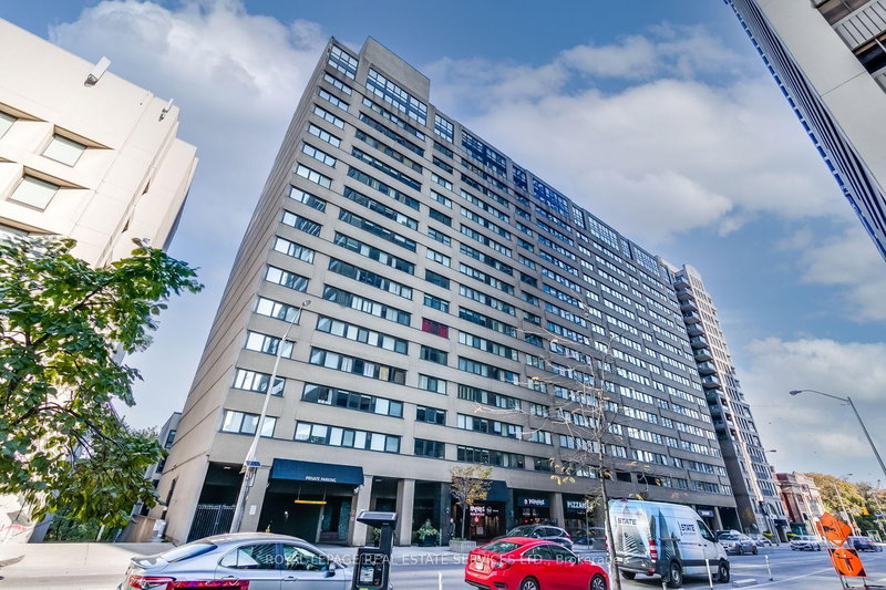 home for lease on 901-360 Bloor Street E