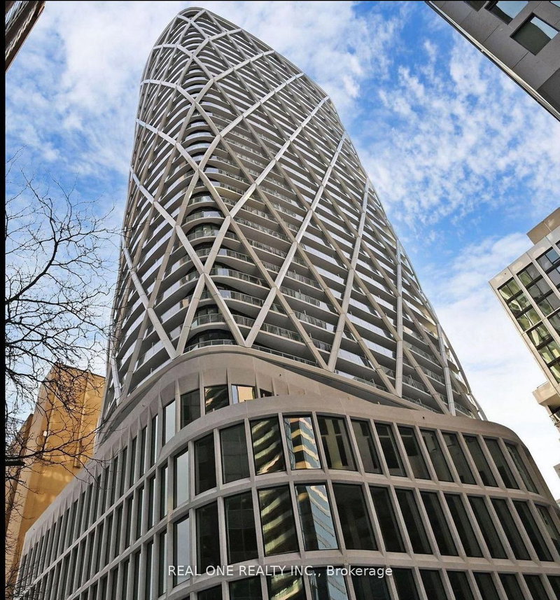 home for lease on 2317-230 Simcoe Street