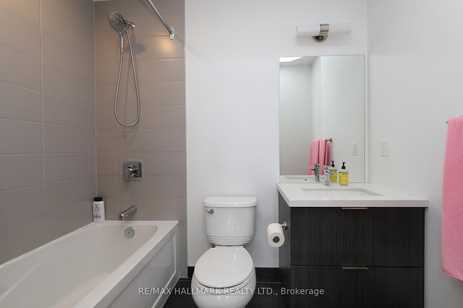 Condo for sale at 211-109 Ossington Avenue, Toronto, Ontario, M6J 2Z2 - Trinity-Bellwoods - MLS: C12917366