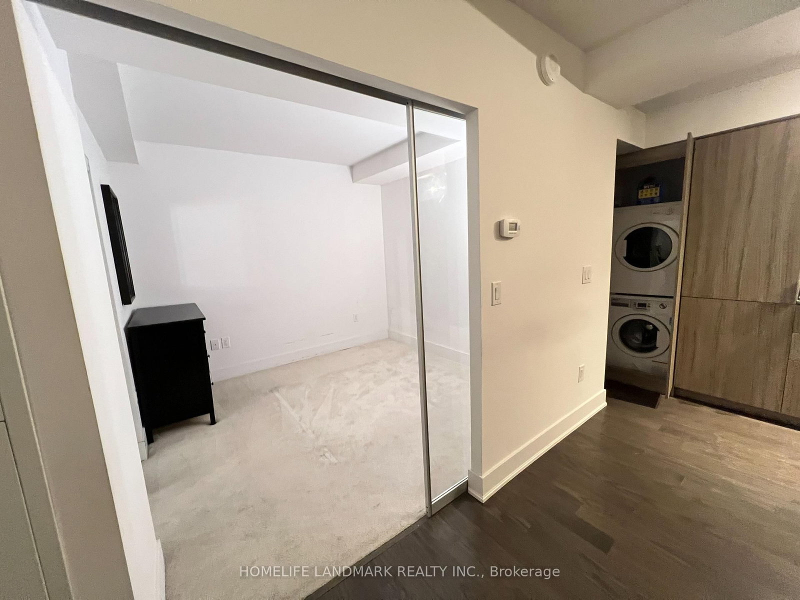 955 Bay Street, Unit 512 - Photo 7