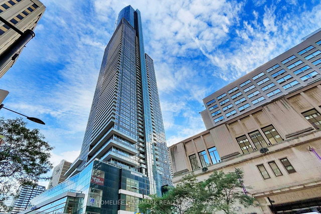 3015 - 386 Yonge Street